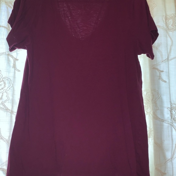 Old navy purple tee - Picture 2 of 2